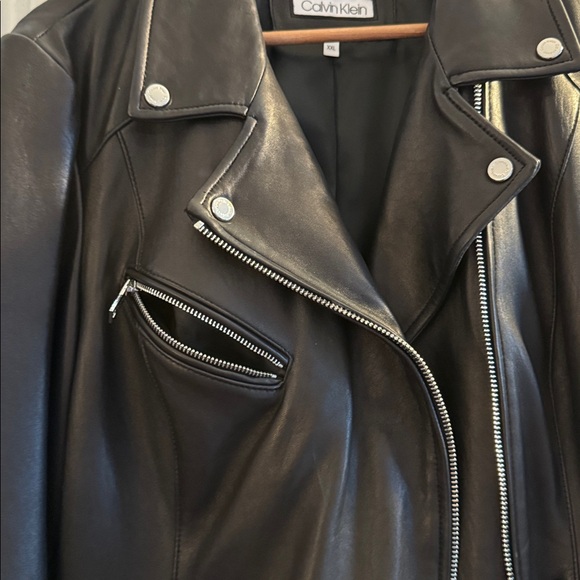 Calvin Klein Women's Sleek Black Leather Jacket - Picture 3 of 9